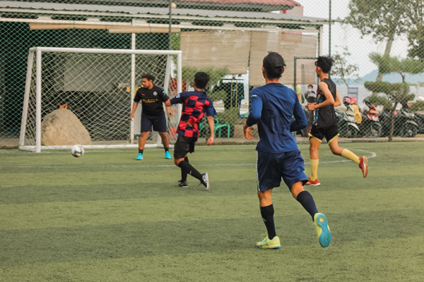 Sebutkan Permainan Bola Besar